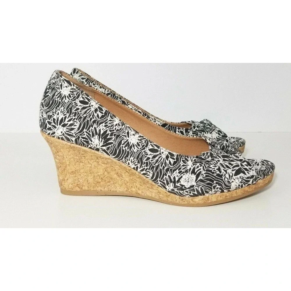 Dexflex Comfort Womens Black White Floral Canvas Peep Toe Cork Wedges Size 10